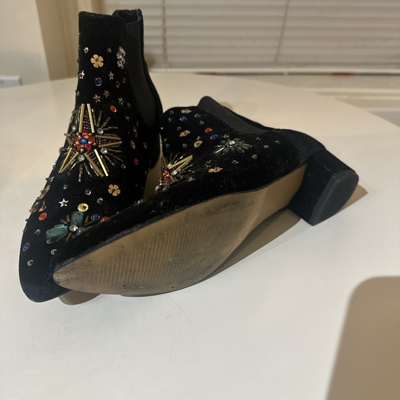 Betsy Johnson embellished ankle boots - Picture 3 of 3